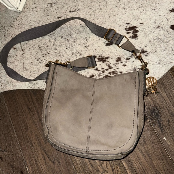 Tommy Hilfiger Leather Saddle/Crossbody Bag - Picture 4 of 6